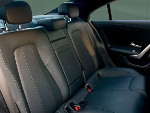 Used 2025 Mercedes-Benz CLA 250 4MATIC image 21