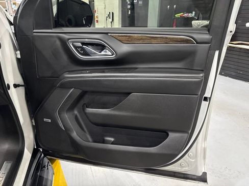 Certified 2021 Chevrolet Tahoe Premier w/ Premium Package AWD/4WD image 21