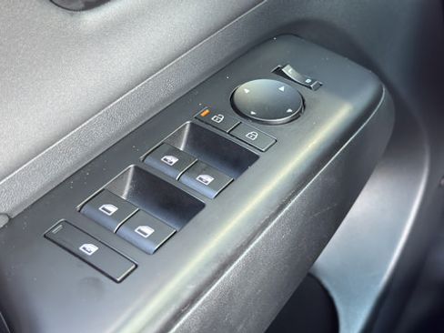 Used 2024 Hyundai Kona N Line FWD image 12