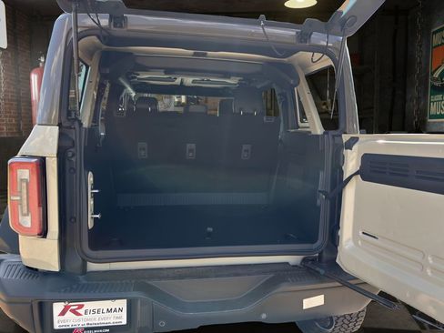 New 2026 Ford Bronco Badlands AWD/4WD image 10