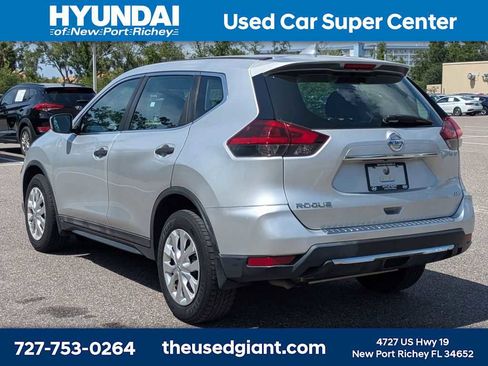 Used 2018 Nissan Rogue S AWD/4WD image 3
