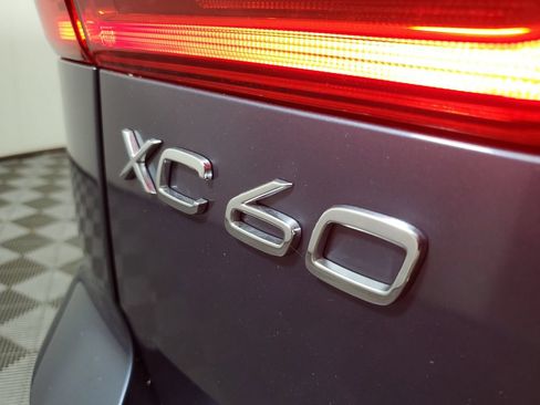 Used 2024 Volvo XC60 B5 Plus w/ Climate Package AWD/4WD image 10