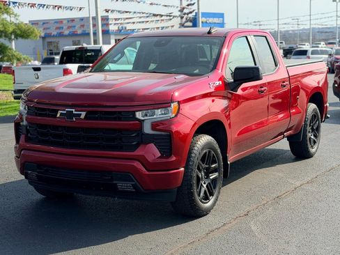Used 2023 Chevrolet Silverado 1500 RST image 1