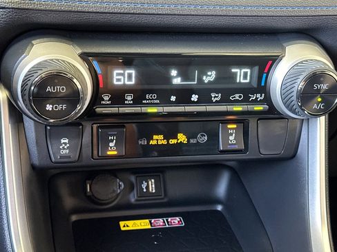 Used 2024 Toyota RAV4 XSE w/ Advanced Technology Package AWD/4WD image 19