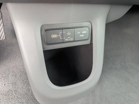 New 2025 Hyundai Ioniq 5 SEL image 31