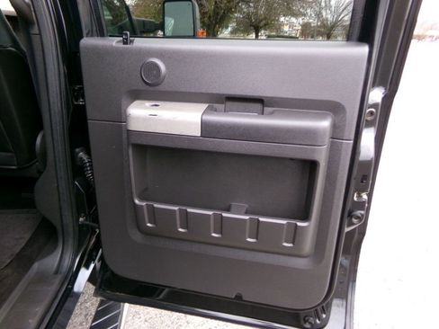 Used 2014 Ford F350 Lariat w/ Lariat Interior Package image 19