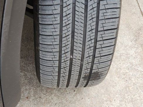 Used 2024 Volkswagen Atlas Cross Sport SEL R-Line image 18