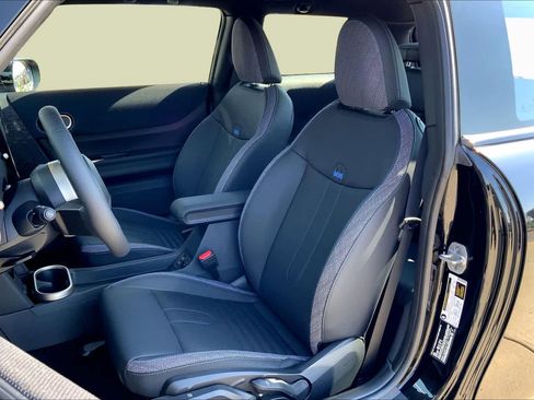 New 2026 MINI Cooper 2-Door Hardtop FWD image 9
