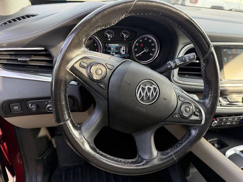 Used 2018 Buick Enclave Essence FWD image 9
