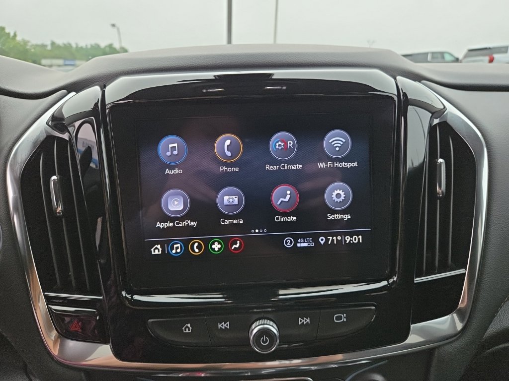 Used 2021 Chevrolet Traverse LT FWD image 21