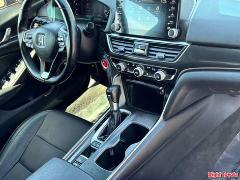 Used 2019 Honda Accord Sport image 11