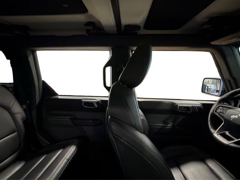 Used 2025 Ford Bronco Badlands AWD/4WD image 45