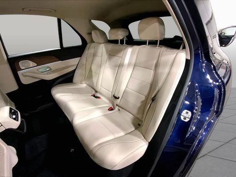 Used 2022 Mercedes-Benz GLE 350 4MATIC w/ Premium Package image 21