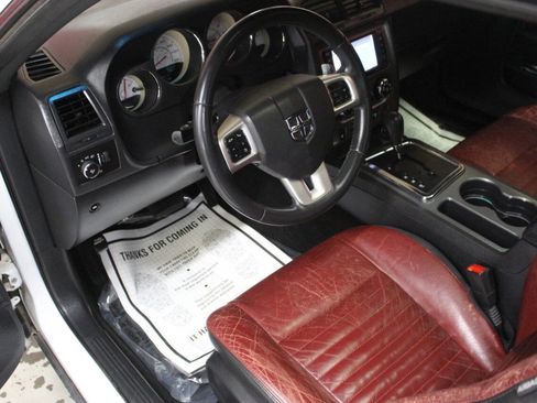 Used 2014 Dodge Challenger R/T Plus image 13