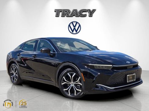 Used 2024 Toyota Crown AWD/4WD image 1