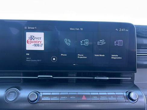 Used 2025 Hyundai Kona SEL image 9