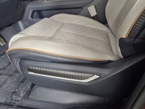 Certified 2025 RAM 1500 Tungsten AWD/4WD image 14