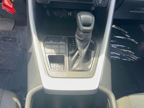 Certified 2023 Toyota RAV4 LE AWD/4WD image 17