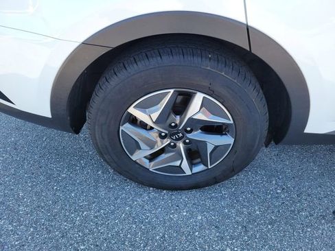 Used 2021 Kia Sorento EX FWD image 7