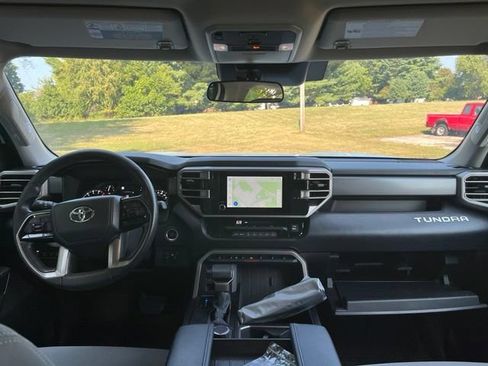 Used 2024 Toyota Tundra SR5 w/ SR5 Convenience Package AWD/4WD image 13