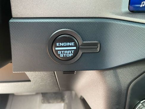 Used 2024 Ford Bronco Outer Banks AWD/4WD image 17