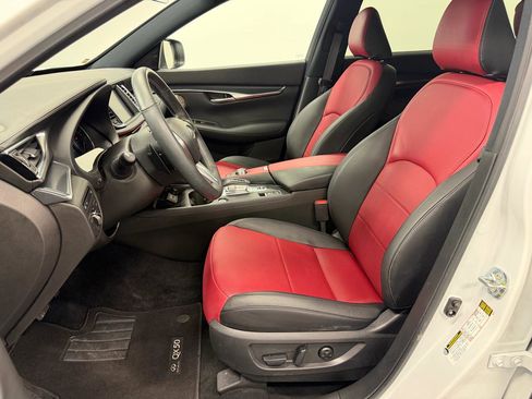 Used 2024 INFINITI QX50 Sport w/ Cargo Package FWD image 4