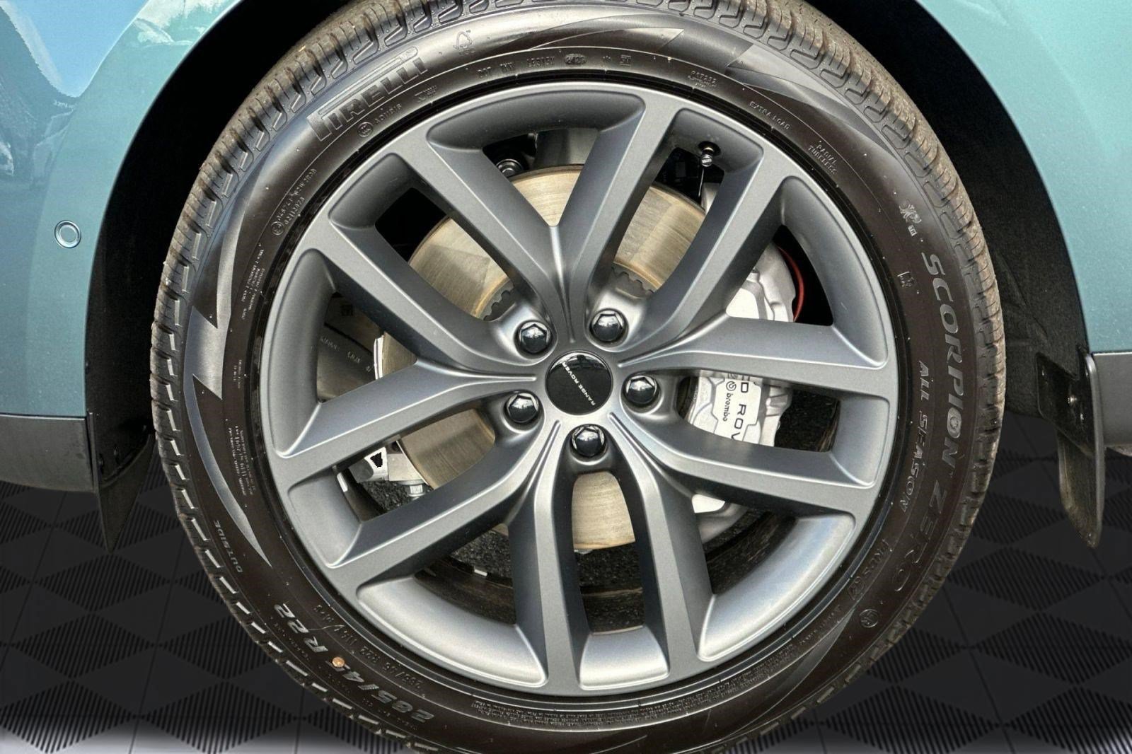 New 2026 Land Rover Range Rover Sport SE AWD/4WD image 13
