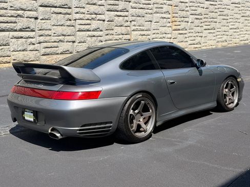 Used 2004 Porsche 911 Carrera 4S AWD/4WD image 7