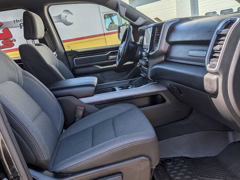 Used 2022 RAM 1500 Big Horn AWD/4WD image 27
