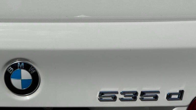 Used 2014 BMW 535d Sedan RWD image 2