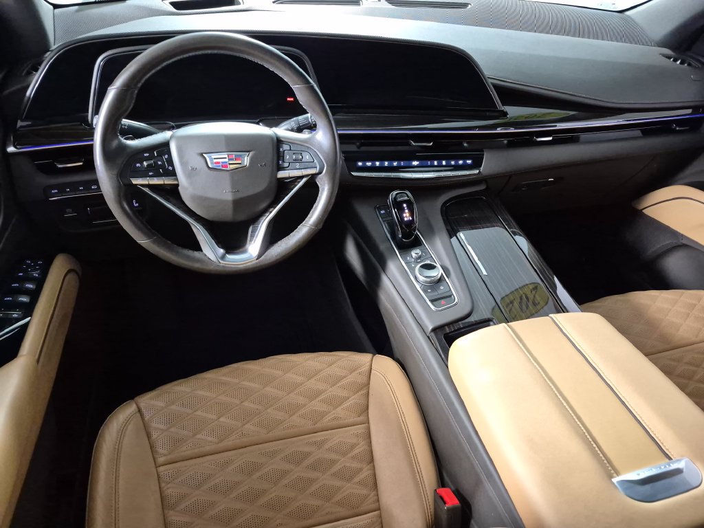Used 2021 Cadillac Escalade ESV Sport w/ Driver Assist Tech Package AWD/4WD image 10