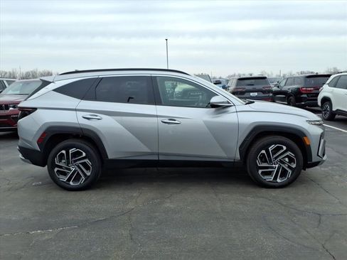 Used 2025 Hyundai Tucson Limited image 27