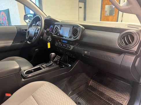 Used 2023 Toyota Tacoma SR AWD/4WD image 36