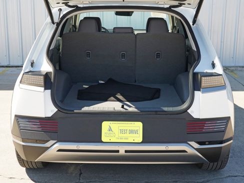 Used 2024 Hyundai Ioniq 5 SEL image 10