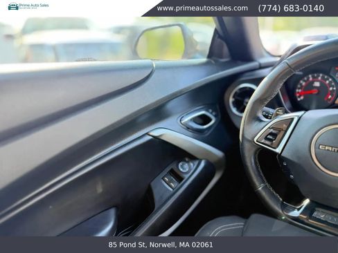 Used 2017 Chevrolet Camaro SS RWD image 19