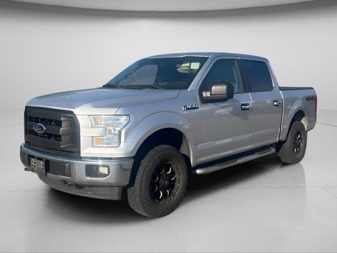 Used 2017 Ford F150 XL w/ Equipment Group 101A Mid AWD/4WD image 15