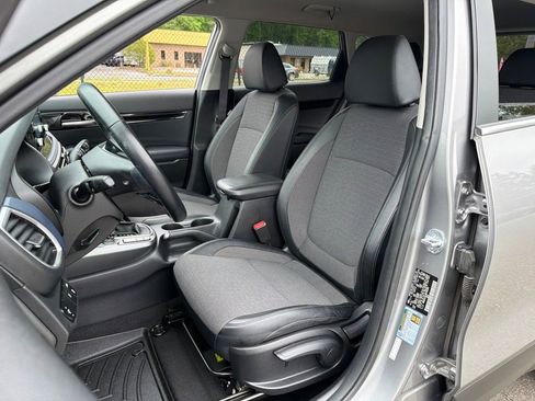 Used 2021 Kia Seltos S AWD/4WD image 18