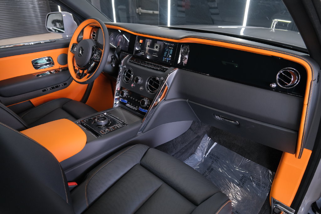 Used 2027 Rolls-Royce Cullinan AWD/4WD image 16