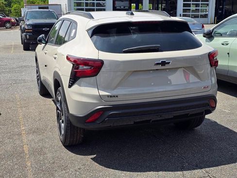 New 2026 Chevrolet Trax RS FWD image 12