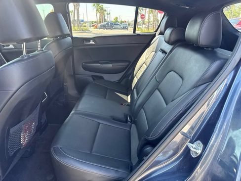 Used 2022 Kia Sportage Nightfall Edition FWD image 13