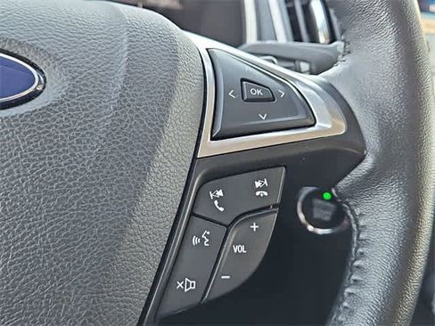 Used 2016 Ford Edge SEL w/ Equipment Group 201A image 25