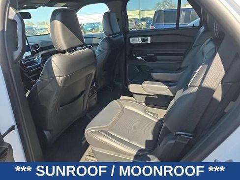 Used 2022 Ford Explorer ST w/ Equipment Group 401A image 4