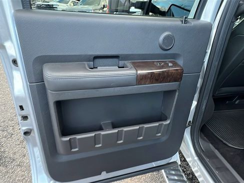 Used 2016 Ford F250 Platinum w/ FX4 Off-Road Package image 21