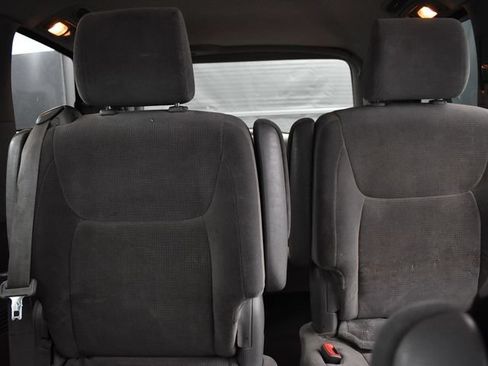 Used 2004 Toyota Sienna LE FWD image 12