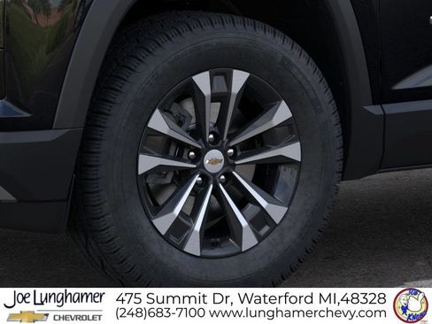 New 2027 Chevrolet Equinox LT w/ LPO, Floor Liner Package FWD image 9