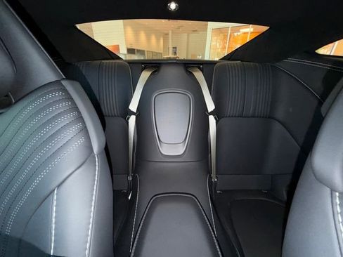 Used 2023 Aston Martin DB11 Coupe image 24