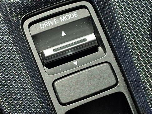 Used 2025 Honda Civic Sport image 25