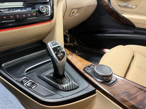 Used 2018 BMW 330i xDrive Sedan image 19