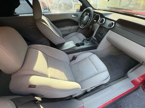 Used 2009 Ford Mustang Premium image 16