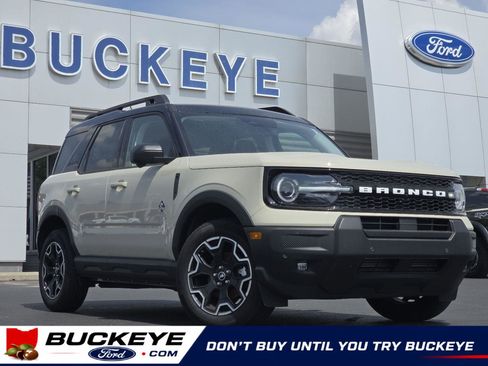 New 2025 Ford Bronco Sport Outer Banks w/ Outer Banks Tech Package+ AWD/4WD image 1